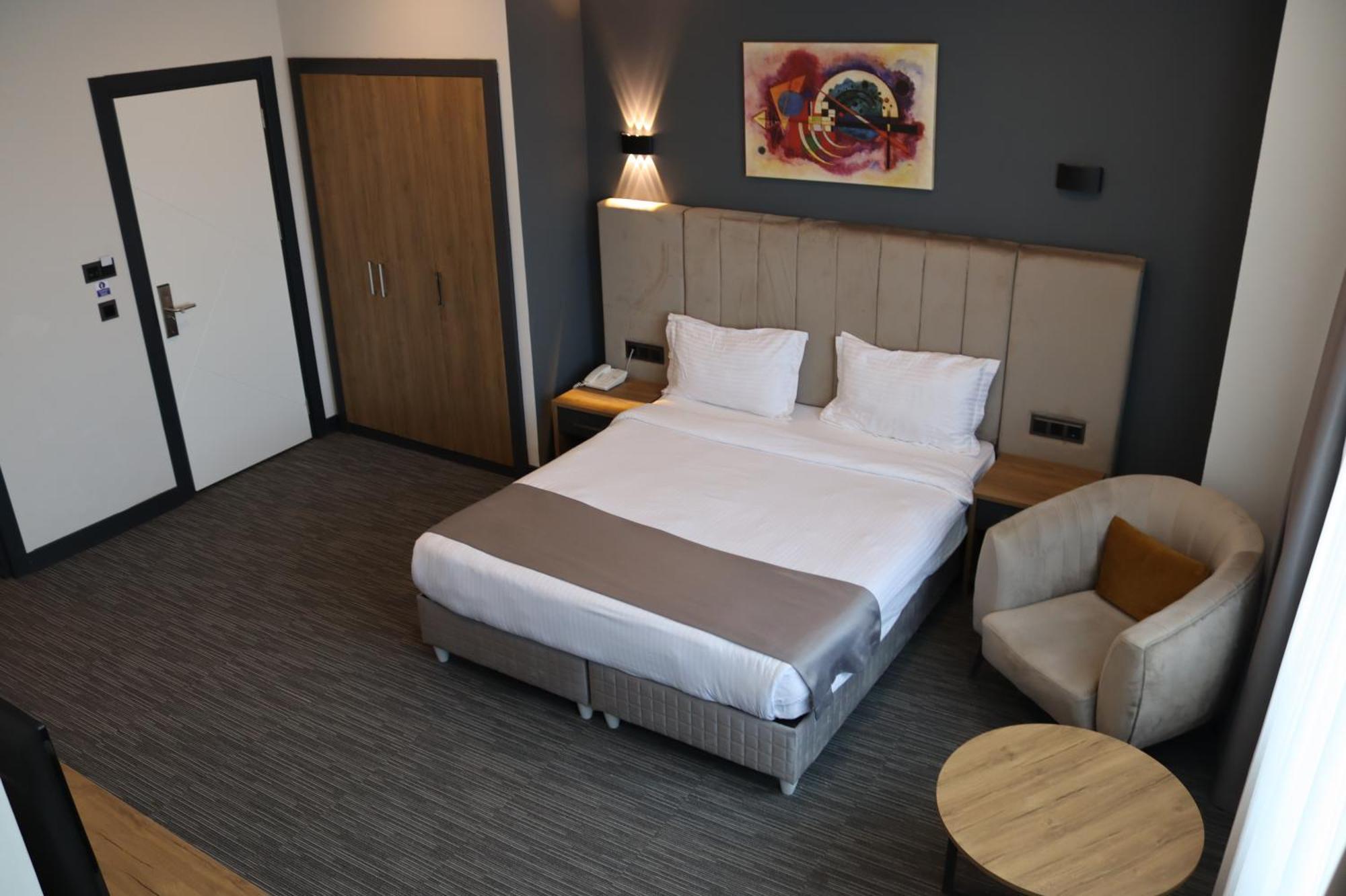 Home Plus Hotel Istanbul Exterior photo