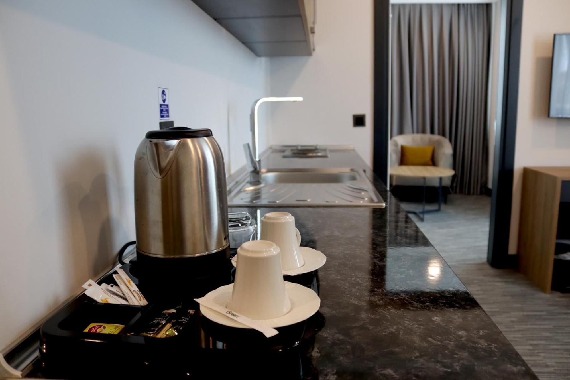 Home Plus Hotel Istanbul Exterior photo