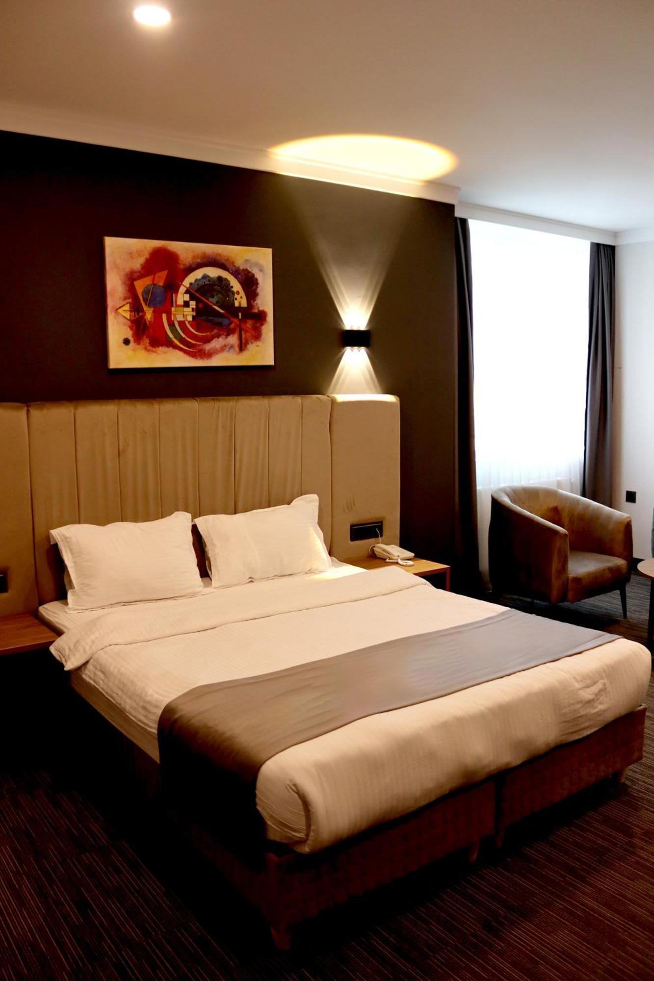 Home Plus Hotel Istanbul Exterior photo