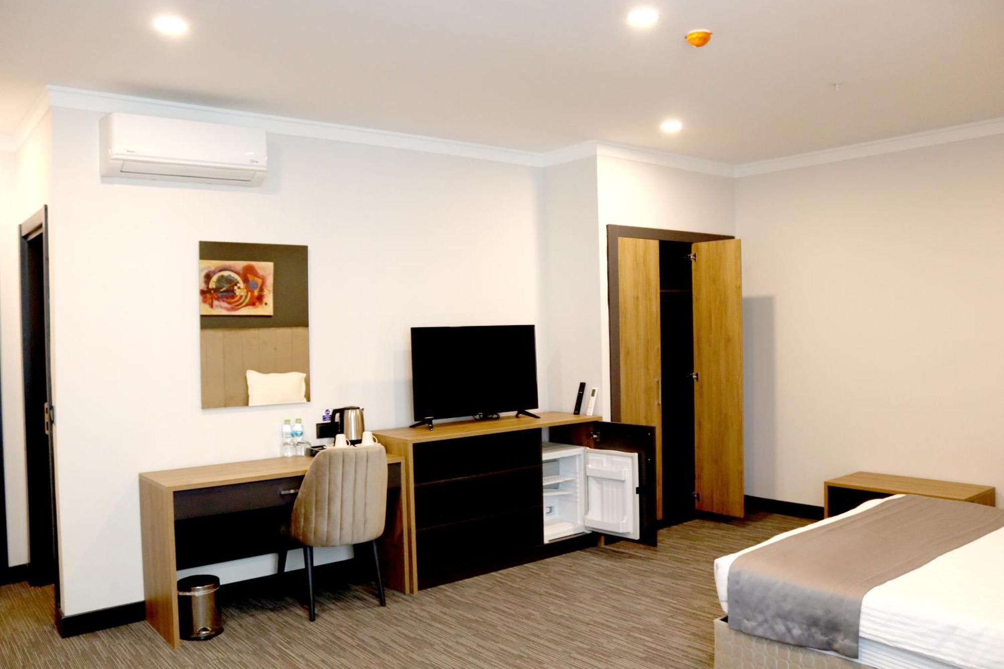 Home Plus Hotel Istanbul Exterior photo