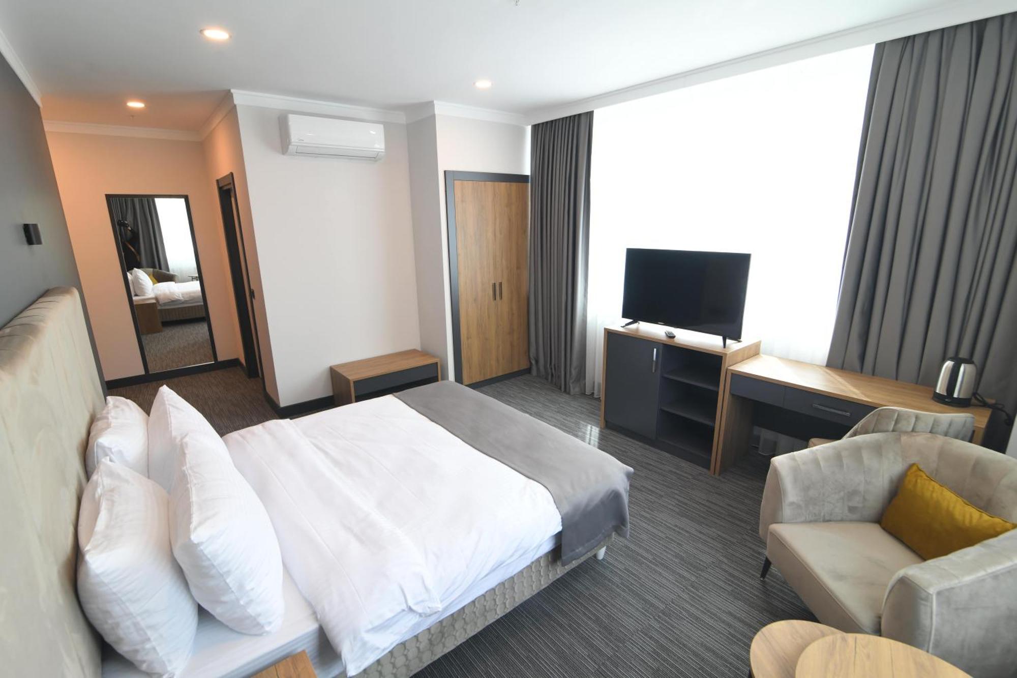 Home Plus Hotel Istanbul Exterior photo